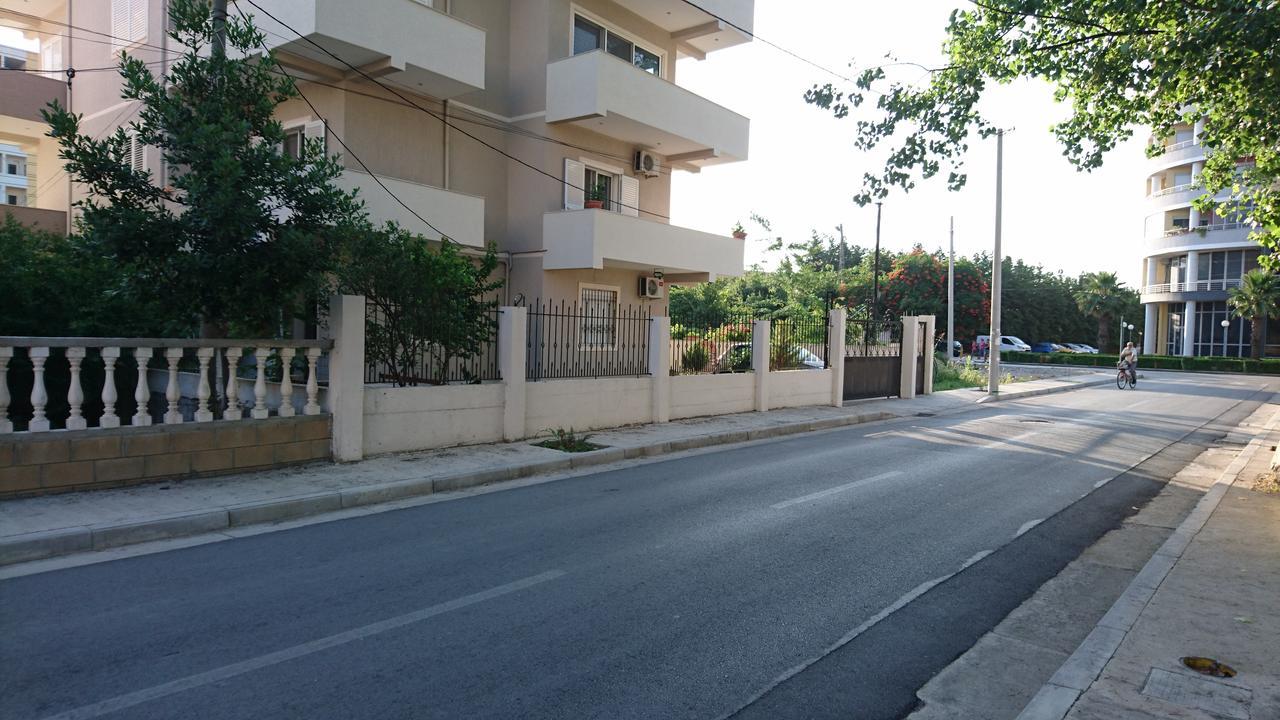 Kulla E Vekut Apartment Durres Bagian luar foto